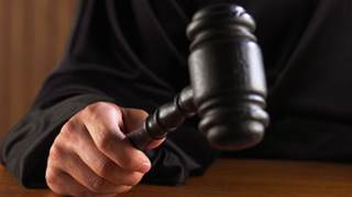 Clinicians win most malpractice suits, but battles are lengthy Clinicians win most malpractice suits, but battles are lengthy