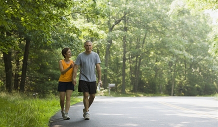 Short post-meal walks help seniors curb glucose spikes