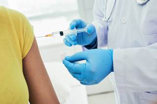 The tetanus, diphtheria, and pertussis vaccine does not appear to cause birth defects. The tetanus, diphtheria, and pertussis vaccine does not appear to cause birth defects.