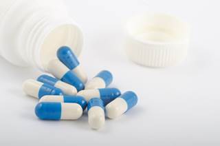 Kratom might be a safer alternative than oxycodone or other narcotics. Kratom might be a safer alternative than oxycodone or other narcotics.