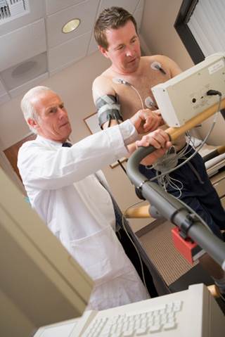 The patient's exercise echocardiogram showed mild mitral valve insufficiency. The patient's exercise echocardiogram showed mild mitral valve insufficiency.
