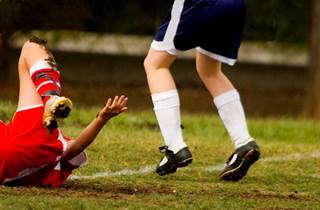 Poor sleep increases injury risk in teen athletes Poor sleep increases injury risk in teen athletes