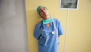 Longer shifts associated with nurse burnout Longer shifts associated with nurse burnout