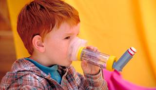 Antibiotics in infancy may increase asthma risk Antibiotics in infancy may increase asthma risk