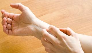 Pruritus intensity does not correlate with psoriasis severity Pruritus intensity does not correlate with psoriasis severity