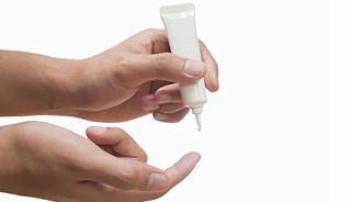 Topical nicotinamide boosts calcipotriol efficacy in psoriasis tx Topical nicotinamide boosts calcipotriol efficacy in psoriasis tx