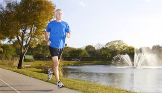 Those who perceived themselves as less active were up to 71% more likely to die in the follow-up period. Those who perceived themselves as less active were up to 71% more likely to die in the follow-up period.
