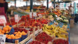 Can farmers' markets increase healthy food purchases in poor patients? Can farmers' markets increase healthy food purchases in poor patients?