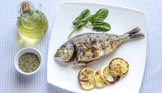 Those who adhered to the Mediterranean diet had longer telomere length, an indicator of slow aging Those who adhered to the Mediterranean diet had longer telomere length, an indicator of slow aging