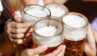 Consuming 3 or more alcoholic drinks per day may increase liver cancer risk Consuming 3 or more alcoholic drinks per day may increase liver cancer risk