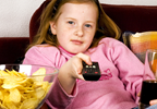 Even one hour of TV a day boosts kids' obesity risk Even one hour of TV a day boosts kids' obesity risk