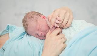 A cluster randomized trial was conducted among newborns at 6 French university maternity units. A cluster randomized trial was conducted among newborns at 6 French university maternity units.