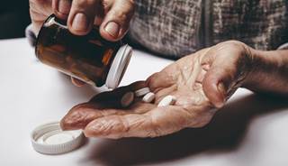 Over 25% of geriatric oncology patients reported using complementary and alternative medications. Over 25% of geriatric oncology patients reported using complementary and alternative medications.
