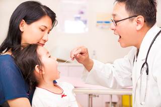 Endobronchial suture should be considered in patients with recurrent pneumonia that is unresponsive to medical therapy. Endobronchial suture should be considered in patients with recurrent pneumonia that is unresponsive to medical therapy.