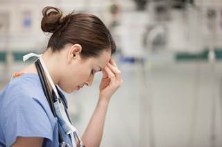 The researchers found that there was a marked increase in depressive symptoms during the internship year for both men and women; the increase was statistically significantly greater for women. The researchers found that there was a marked increase in depressive symptoms during the internship year for both men and women; the increase was statistically significantly greater for women.