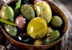 Risk of CV Events Down With Mediterranean Diet Plus Olive Oil, Nuts Risk of CV Events Down With Mediterranean Diet Plus Olive Oil, Nuts